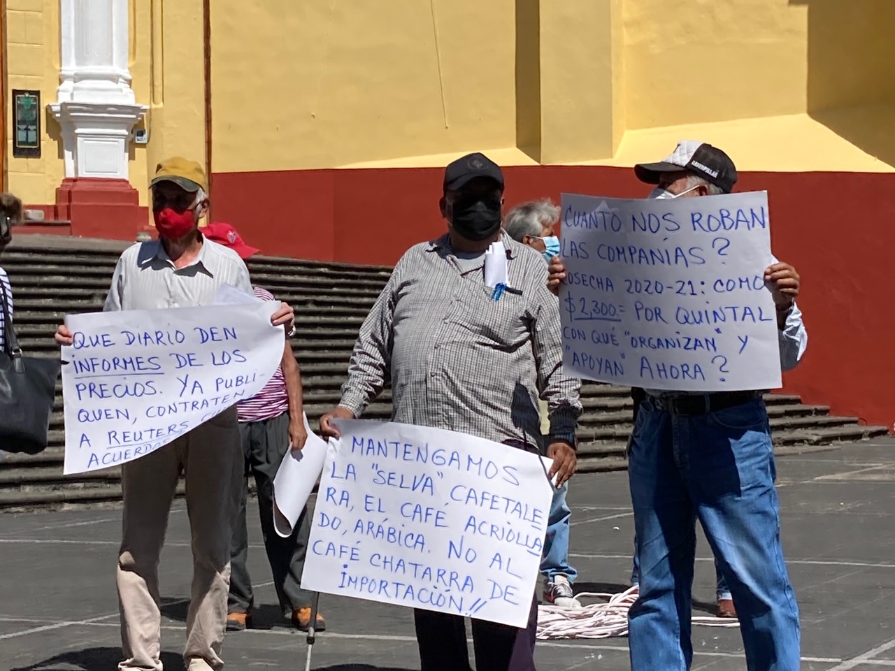 Cafetaleros protestarían ante nuevos impuestos